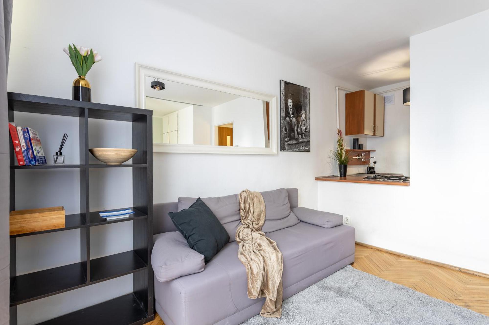 Apartament Close-golden In - One Bedroom Apartament In The Center - Zelazna Warszawa
